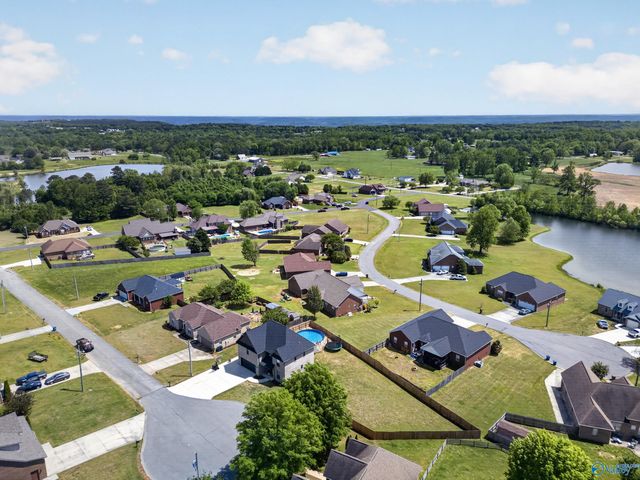123 Emma Place, Grant, AL 35747