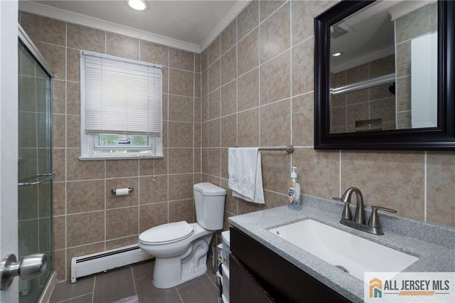 984 New Dover Road, Edison, NJ 08820