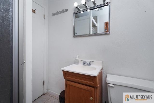 984 New Dover Road, Edison, NJ 08820