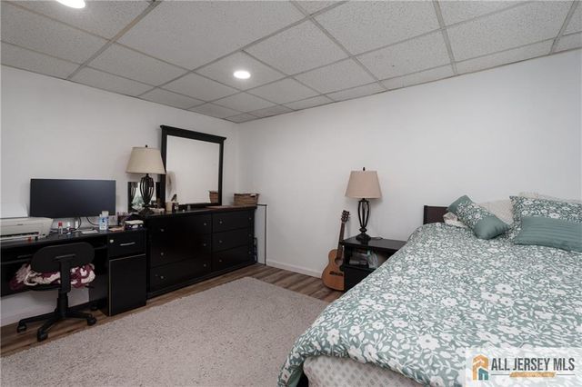 984 New Dover Road, Edison, NJ 08820