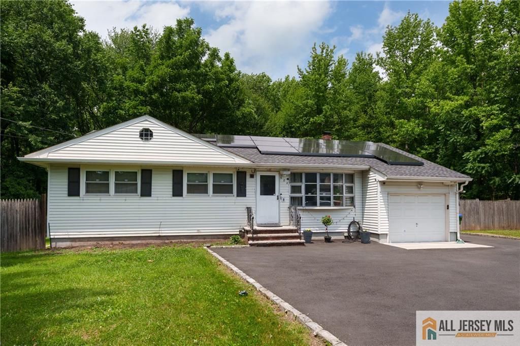 984 New Dover Road, Edison, NJ 08820