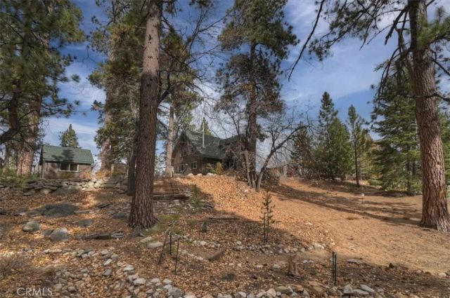 929 Andrew, Big Bear Lake, CA 92315