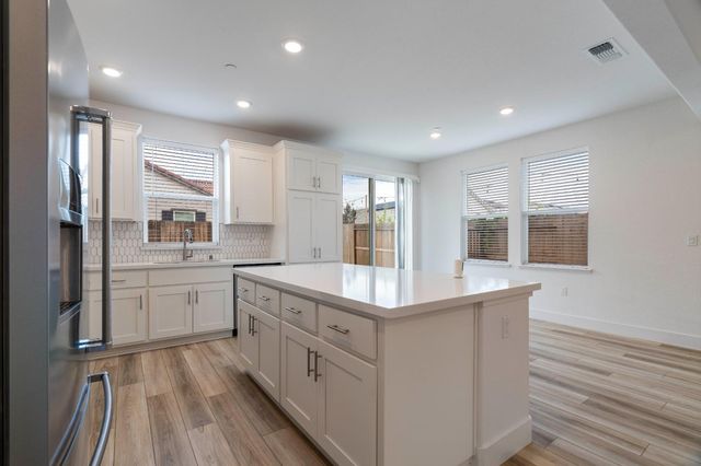 8333 Kyler Rd, Elk Grove, CA 95757