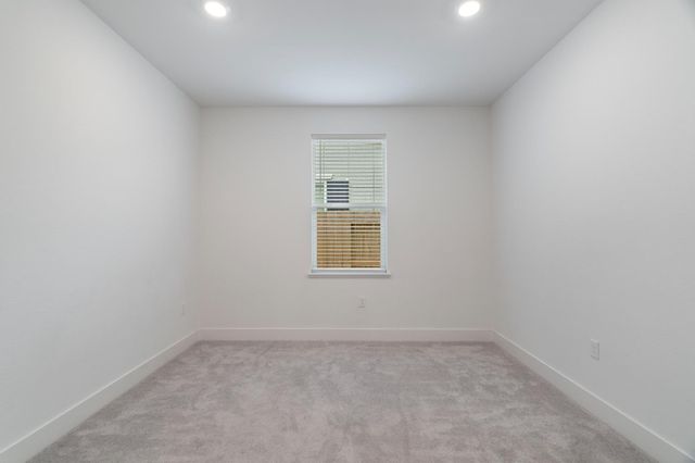 8333 Kyler Rd, Elk Grove, CA 95757