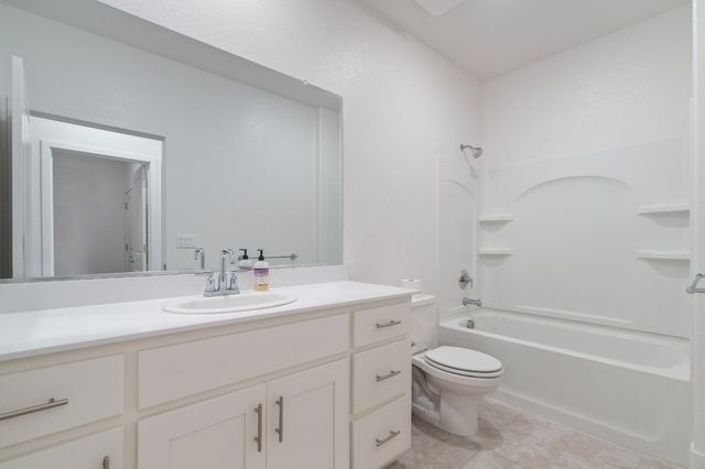 8333 Kyler Rd, Elk Grove, CA 95757