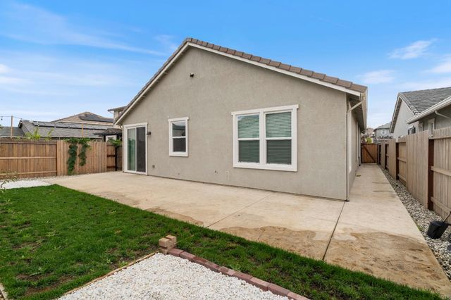 8333 Kyler Rd, Elk Grove, CA 95757