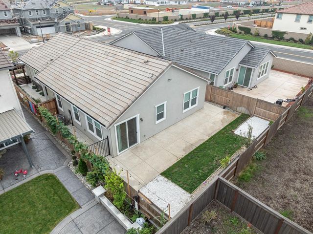 8333 Kyler Rd, Elk Grove, CA 95757