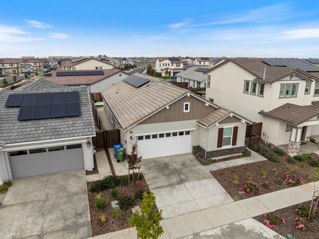 8333 Kyler Rd, Elk Grove, CA 95757