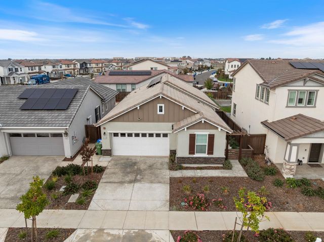 8333 Kyler Rd, Elk Grove, CA 95757