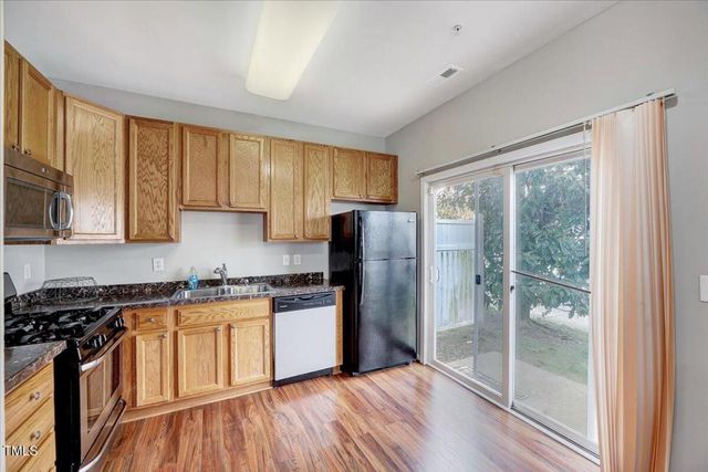 8641 Neuse Club Lane 110, Raleigh, NC 27616