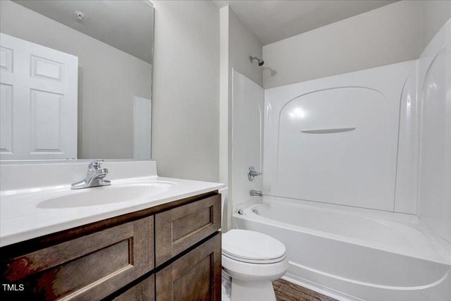 8641 Neuse Club Lane 110, Raleigh, NC 27616