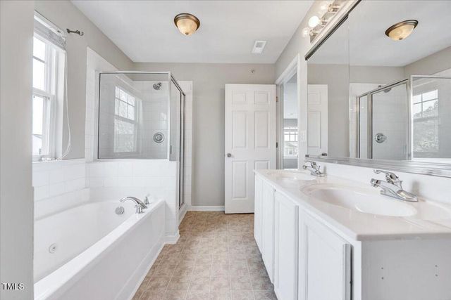 8641 Neuse Club Lane 110, Raleigh, NC 27616