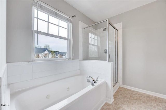 8641 Neuse Club Lane 110, Raleigh, NC 27616