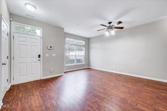 8641 Neuse Club Lane 110, Raleigh, NC 27616