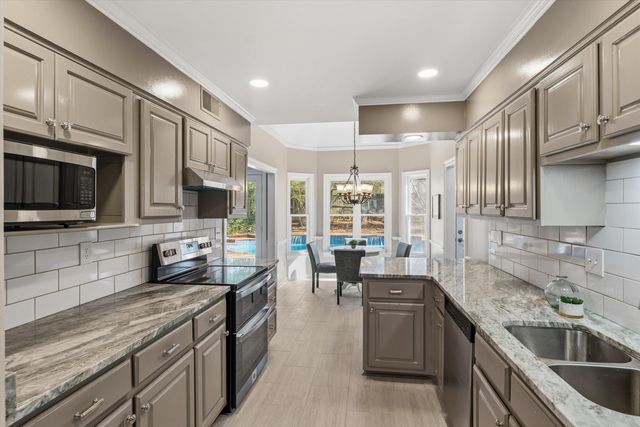 2910 BELGRAVE DR, Germantown, TN 38138