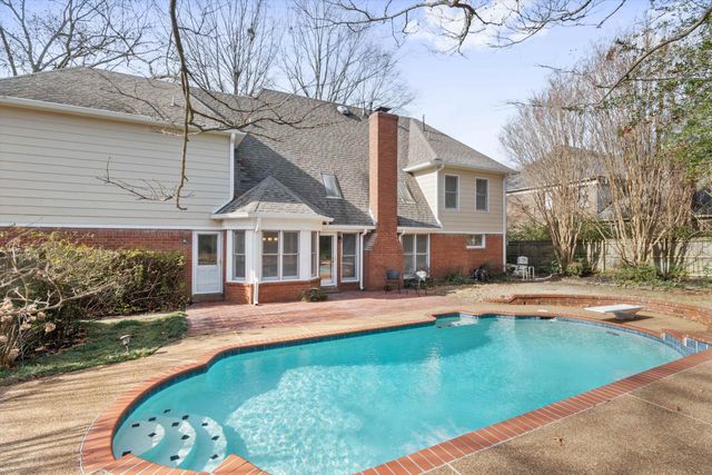 2910 BELGRAVE DR, Germantown, TN 38138