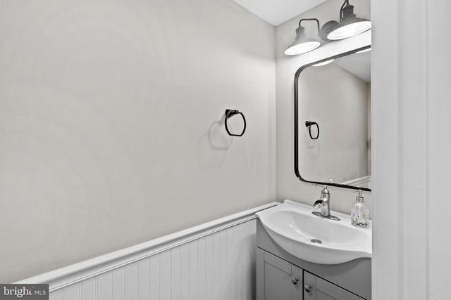 101 KINTZING DR, Marlton, NJ 08053