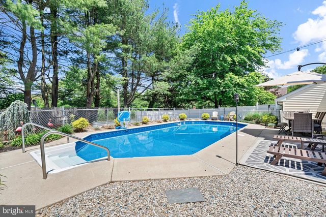 101 KINTZING DR, Marlton, NJ 08053