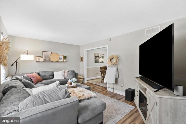 101 KINTZING DR, Marlton, NJ 08053