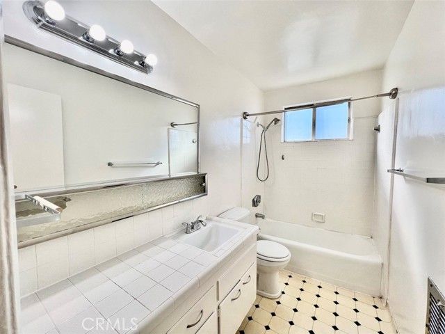 1115 S Wooster Street 106, Los Angeles, CA 90035