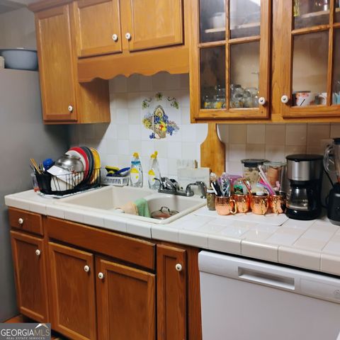 729 Woodard Avenue, Macon, GA 31204