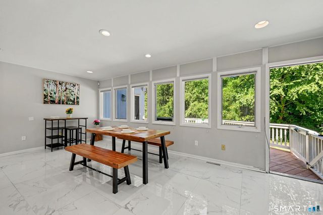 480 Riders Lane, Fairfield, CT 06824