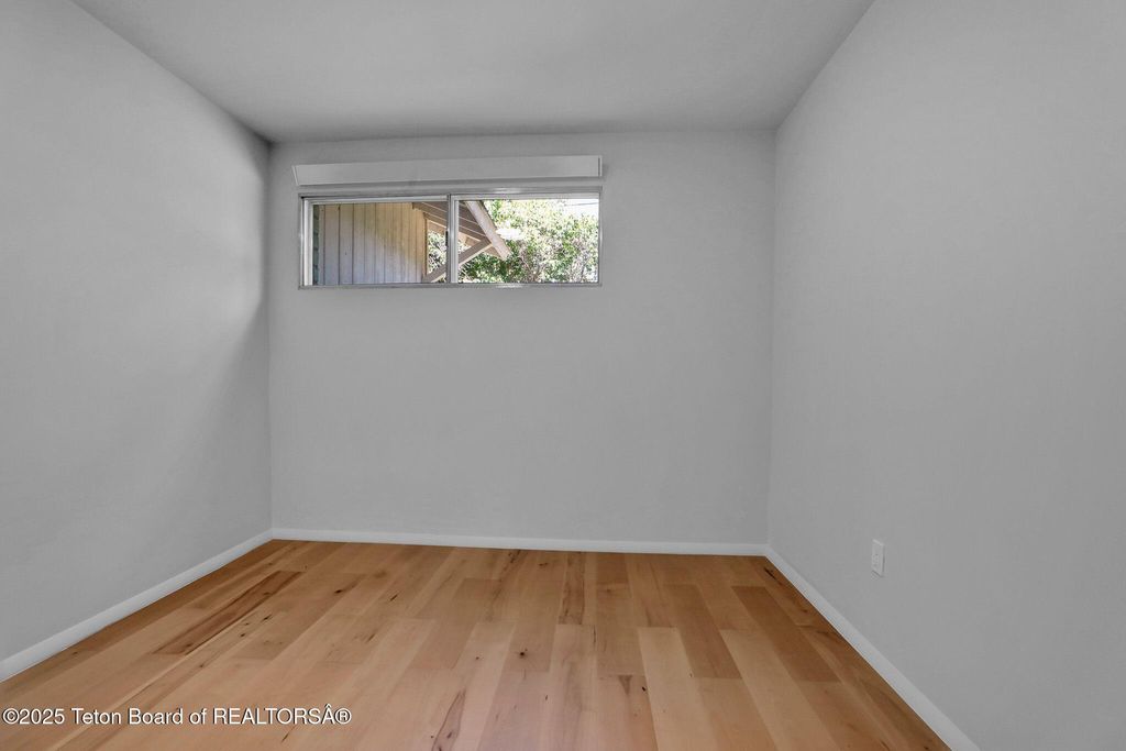 475 W KELLY Avenue, Jackson, WY 83001 photo 20