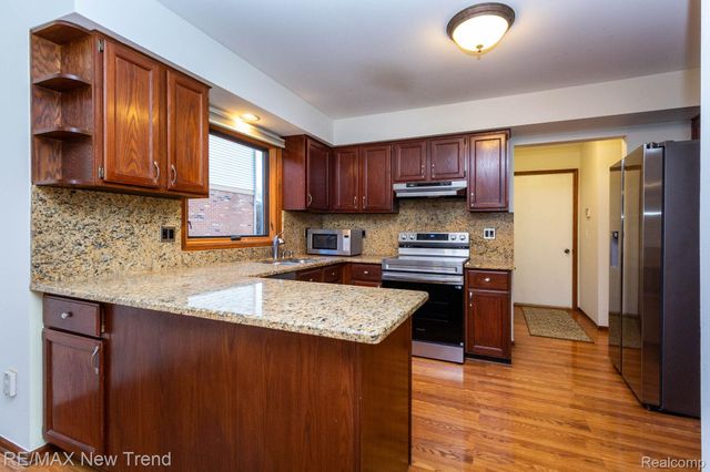 24859 WHITE PLAINS, Novi, MI 48374