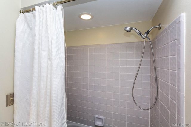 24859 WHITE PLAINS, Novi, MI 48374