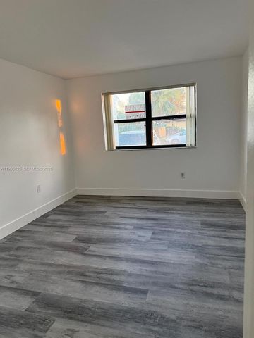 15610 SW 80th St J-102, Miami, FL 33193