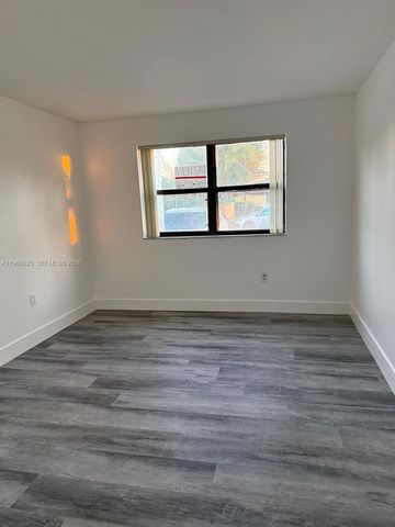 15610 SW 80th St J-102, Miami, FL 33193