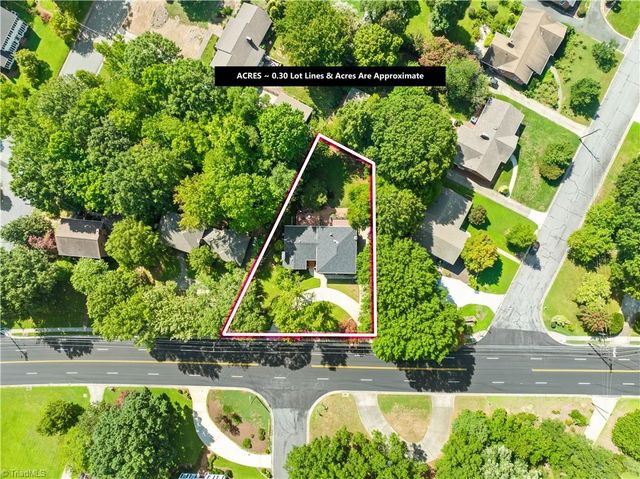 2438 Edgewood Avenue, Burlington, NC 27215