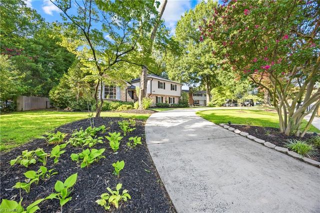 2438 Edgewood Avenue, Burlington, NC 27215