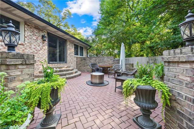 2438 Edgewood Avenue, Burlington, NC 27215