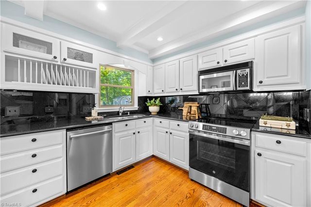 2438 Edgewood Avenue, Burlington, NC 27215