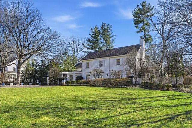 1217 W 58th Street, Kansas City, MO 64113