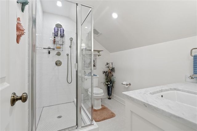 1217 W 58th Street, Kansas City, MO 64113