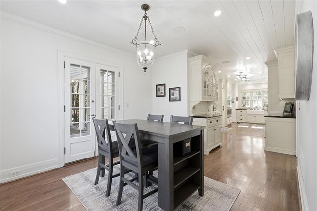 1217 W 58th Street, Kansas City, MO 64113