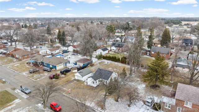 32694 Ruehle Avenue, Warren, MI 48093