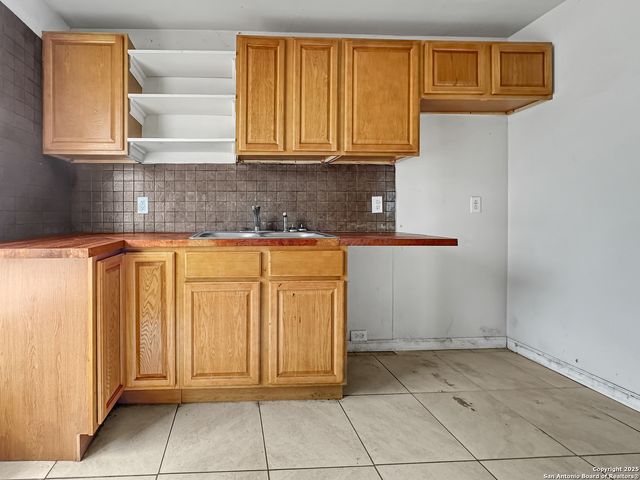 3318 BOB BILLA ST, San Antonio, TX 78223