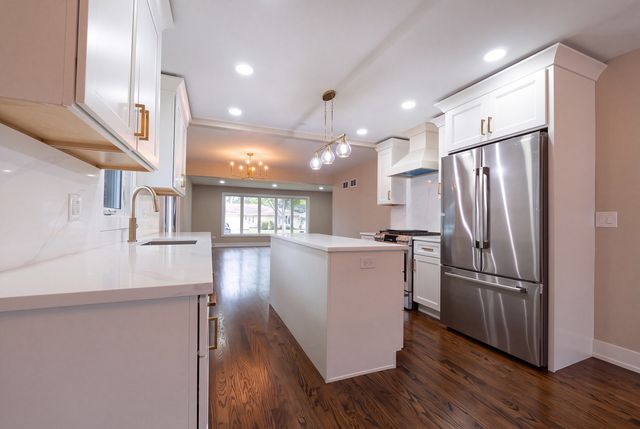 15360 Orchid Court, Orland Park, IL 60462