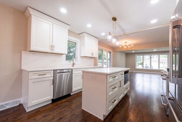 15360 Orchid Court, Orland Park, IL 60462