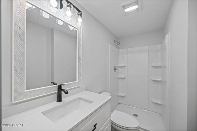 1302 Village Lane, Ormond Beach, FL 32174