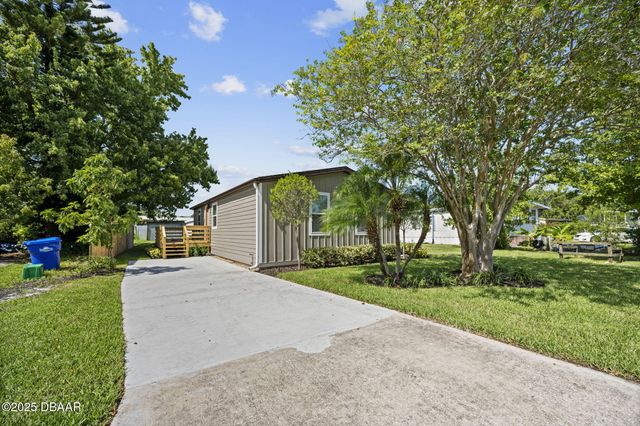 1302 Village Lane, Ormond Beach, FL 32174