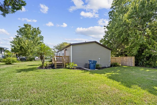 1302 Village Lane, Ormond Beach, FL 32174