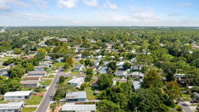 1302 Village Lane, Ormond Beach, FL 32174