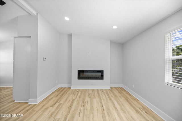 1302 Village Lane, Ormond Beach, FL 32174