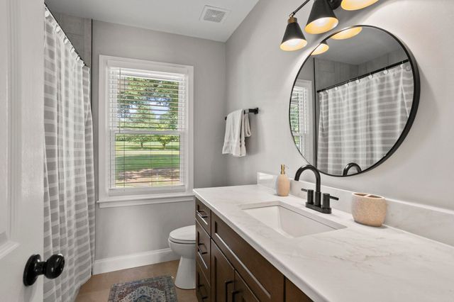 105 Walker Road, Campobello, SC 29322