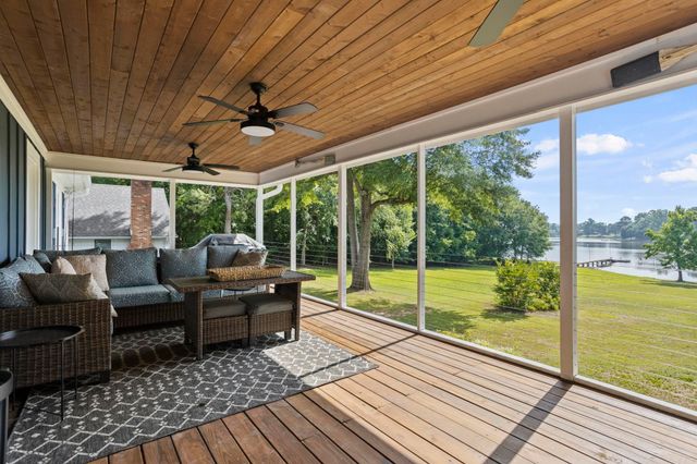 105 Walker Road, Campobello, SC 29322