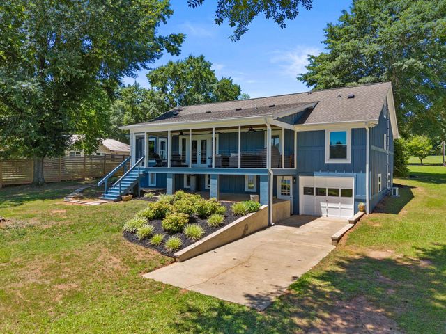 105 Walker Road, Campobello, SC 29322